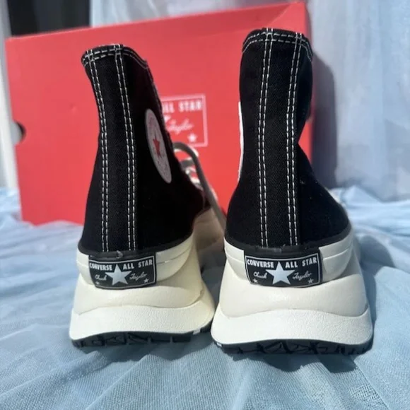 NWT Converse Platform Shoes - Picture 4 of 6